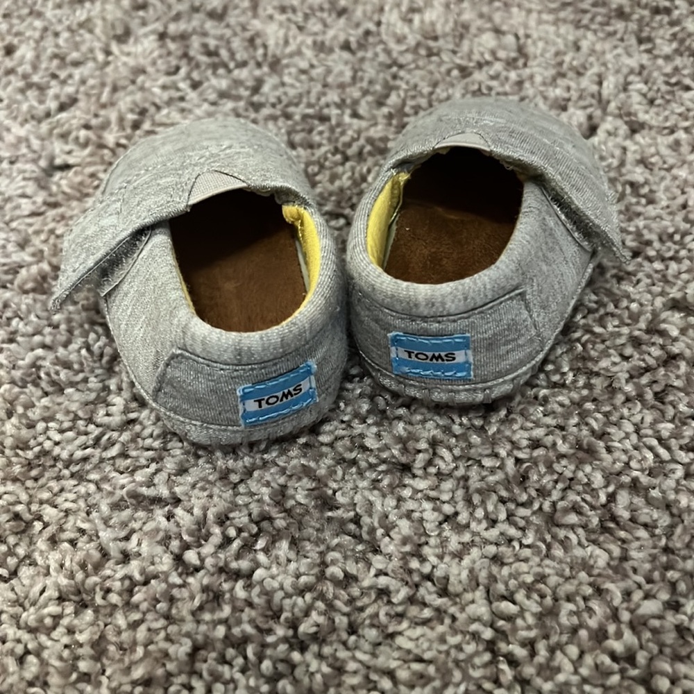 Infant Toms - Picture 2 of 4